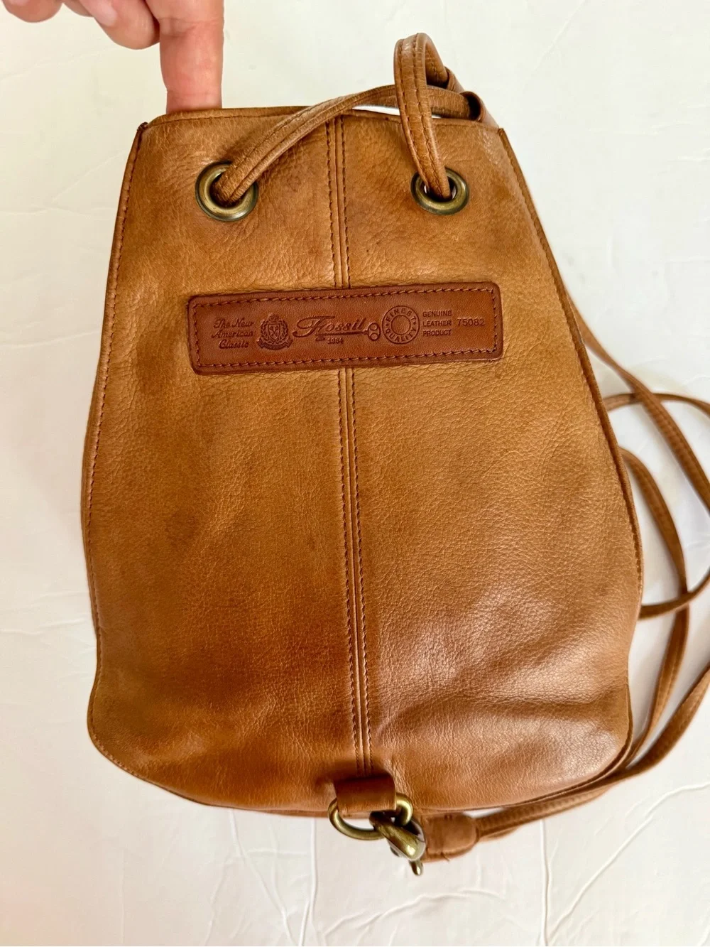 Fossil Vintage Cognac Leather Drawstring Bucket Backpack Purse Bag Key Zipper